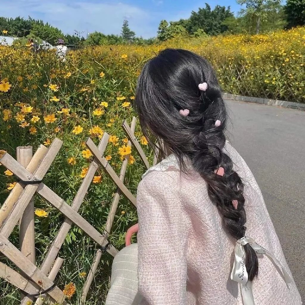 河畔的朔子